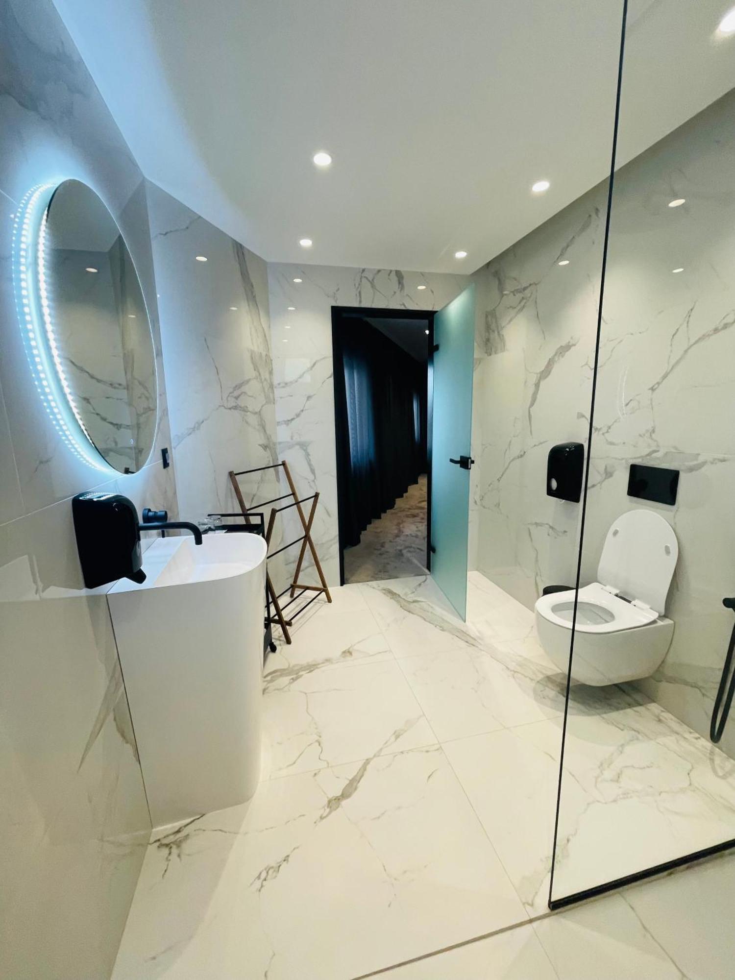 Lotus Luxury Rooms Varna Luaran gambar