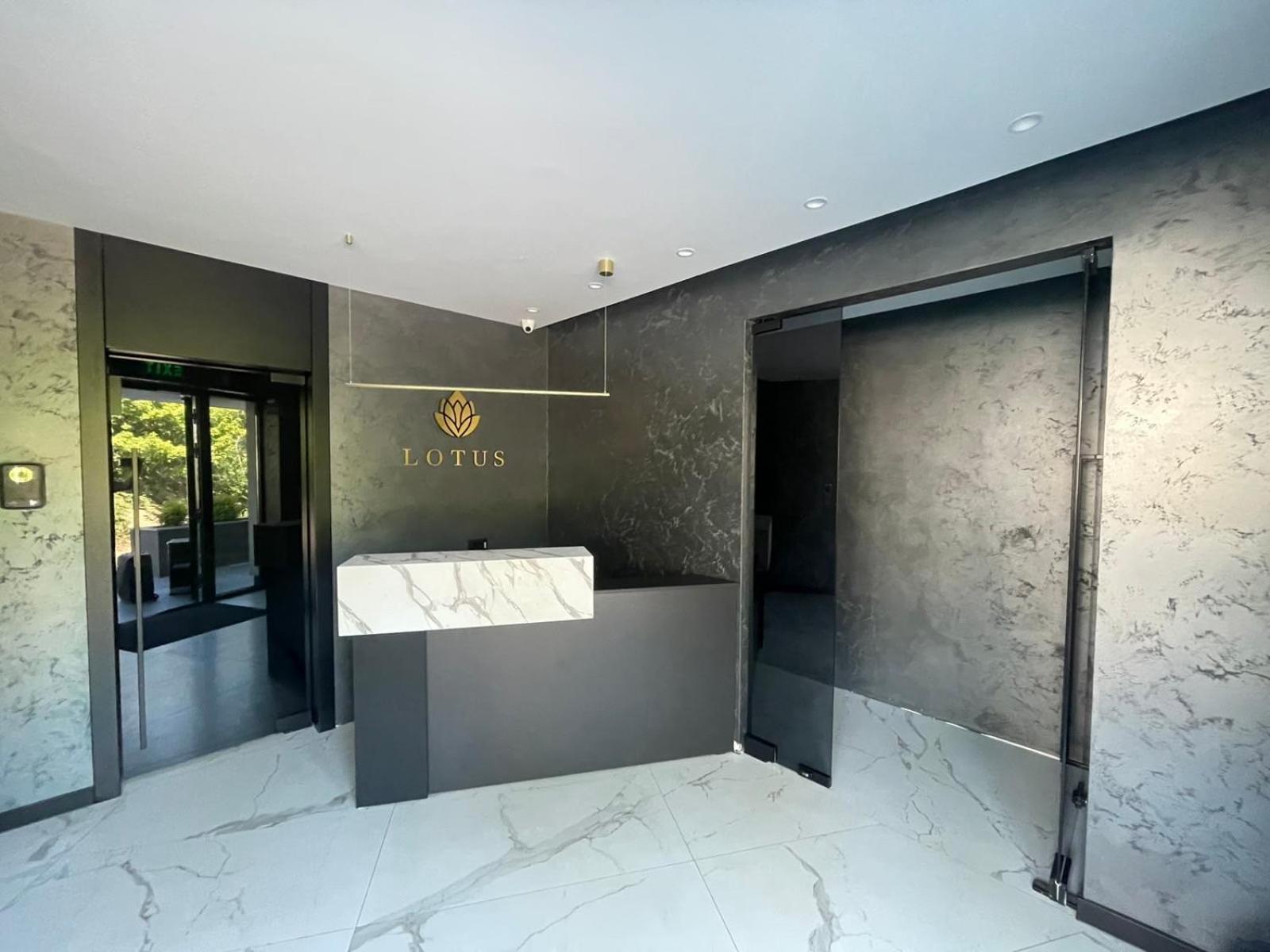 Lotus Luxury Rooms Varna Luaran gambar